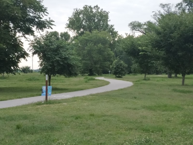 Creve Coeur Disc Golf Course photo 1