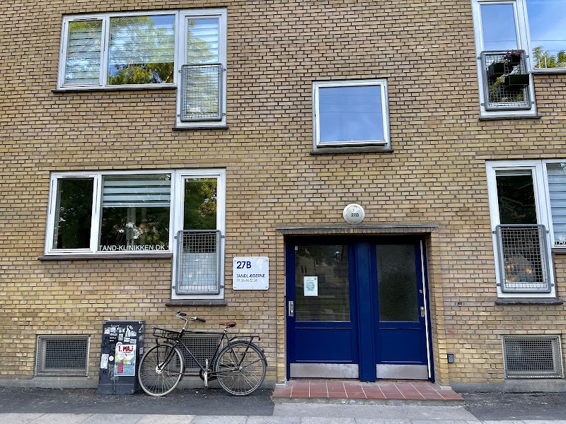 Tandlægerne Andersen og Klysner - billede 1