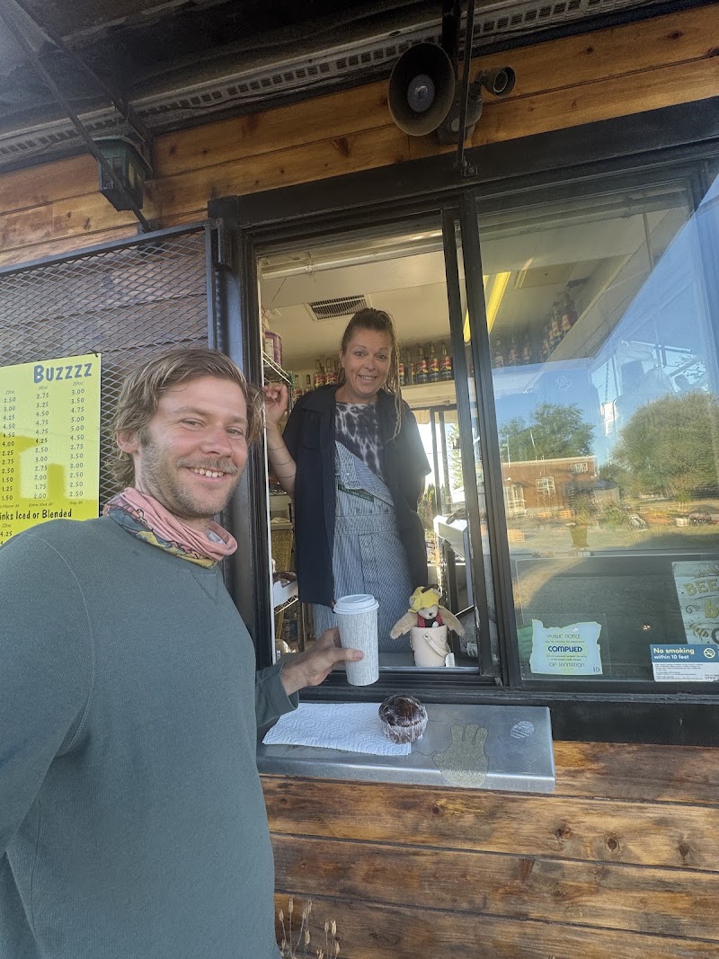 B’s Buzzz Coffeeshop photo 2