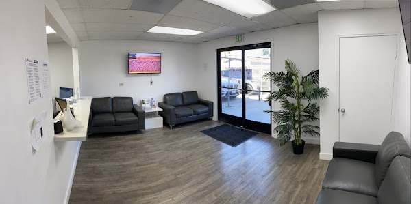 Angeles Medical Clinic photo 8