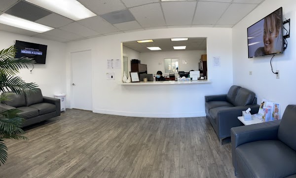 Angeles Medical Clinic photo 2