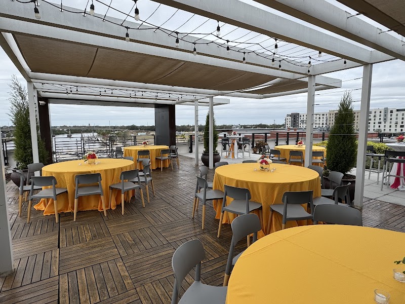 Rooftop 220 — interior