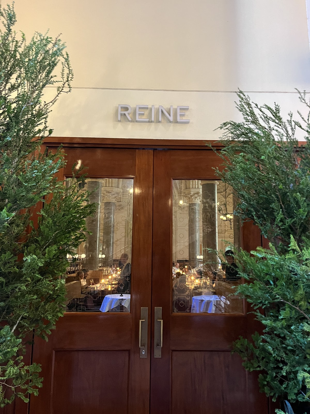 Reine & La Rue in melbourne