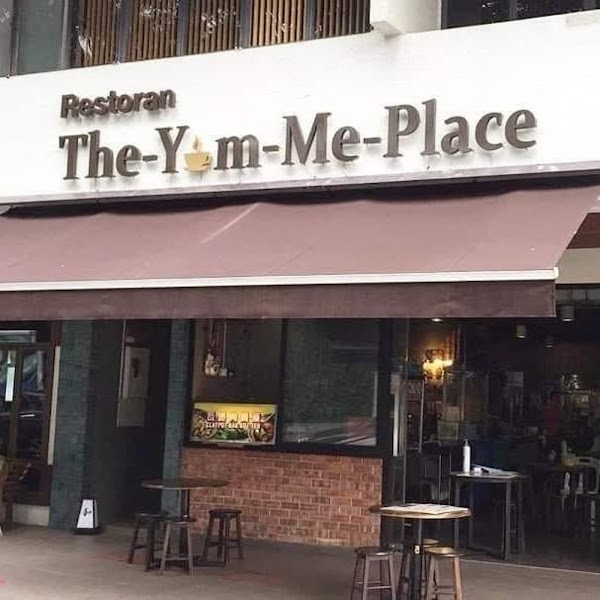 Restoran Yum Me Place - Photo 1