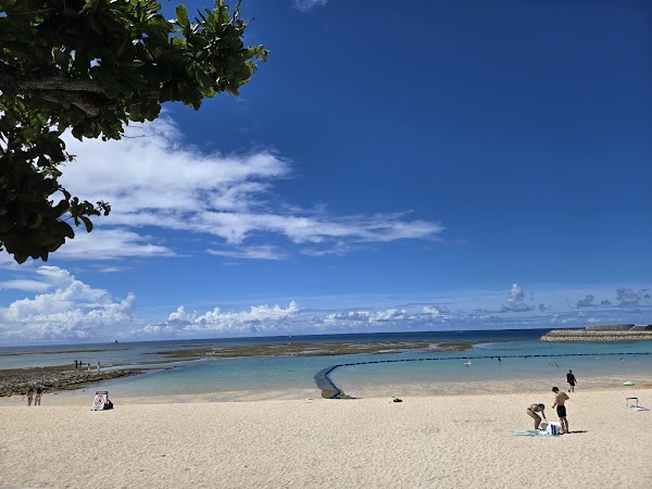 ぎのわんトロピカルビーチ