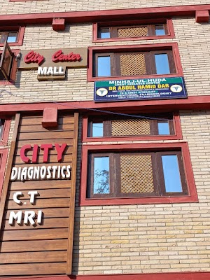 MINHAJ-UL-HUDA Chest Diseases Centre ( Dr. Abdul Hamid Dar ) - Image 2