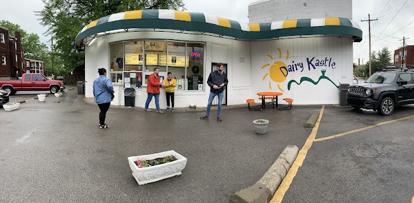 DAIRY KASTLE exterior
