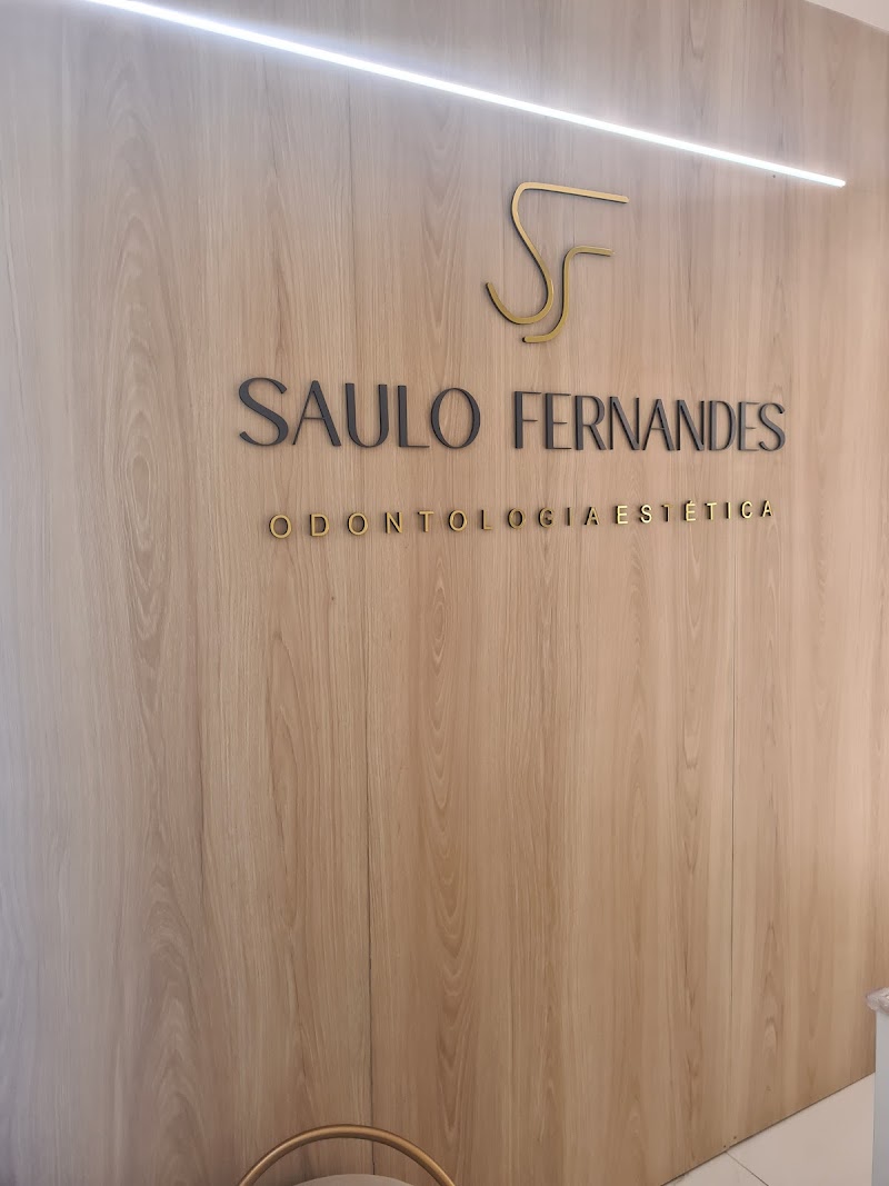 Dr Saulo Fernandes - Facetas de Resina em Duque de Caxias - Implante Dental Duque de Caxias - foto 2