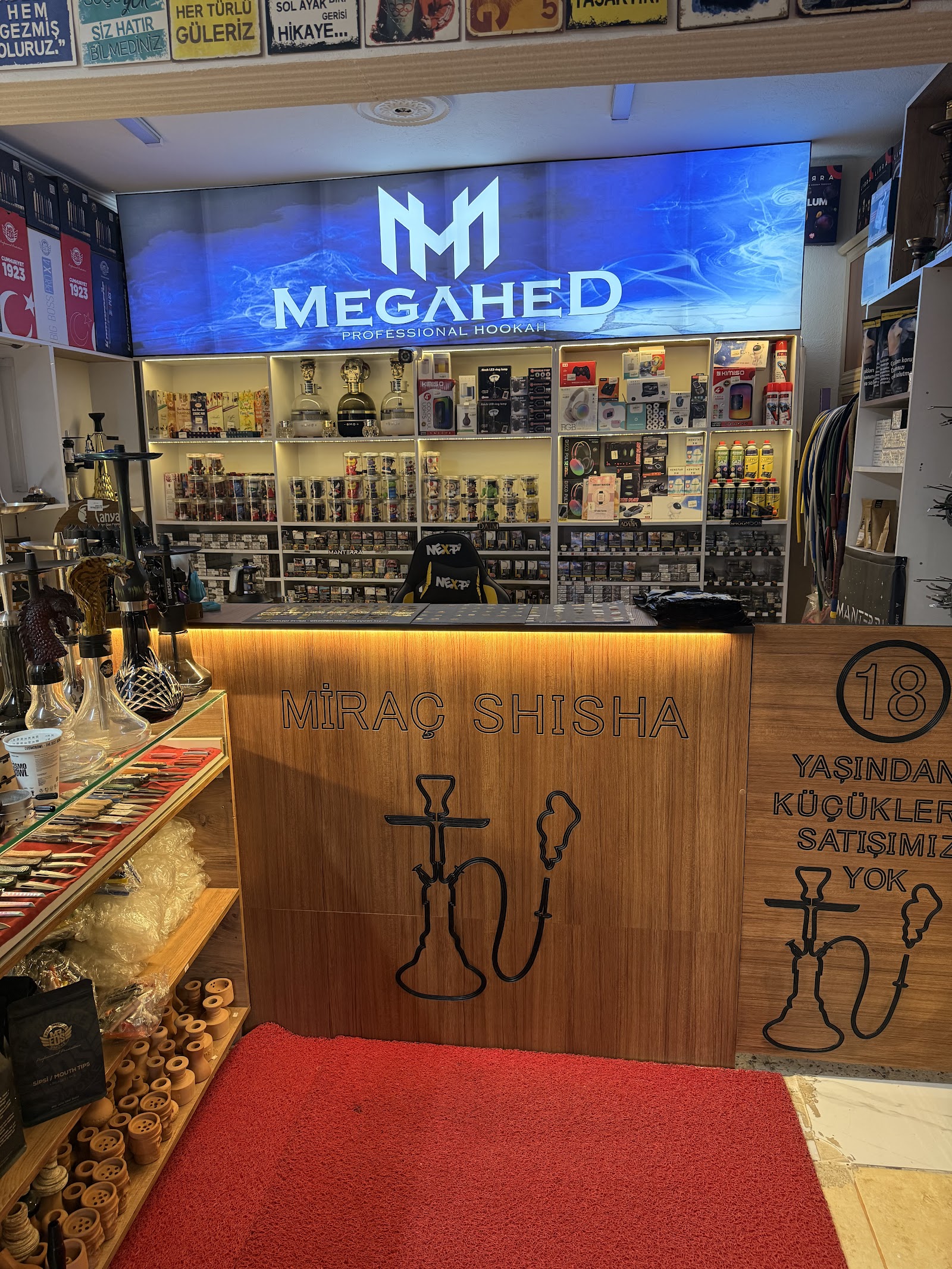 Miraç Tobacco Shop mekanı