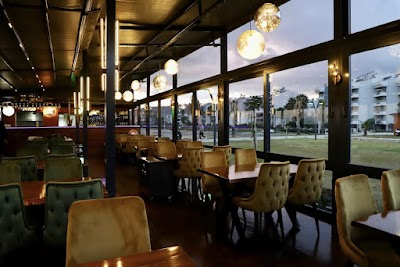 Aura Beach Restaurant - Restoran