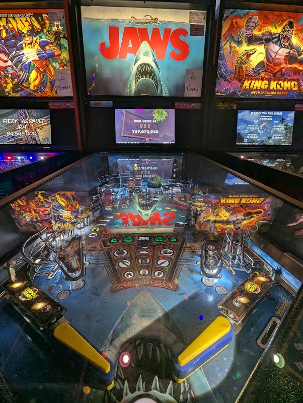 Pinky & Clyde's Arcade Bar photo 3