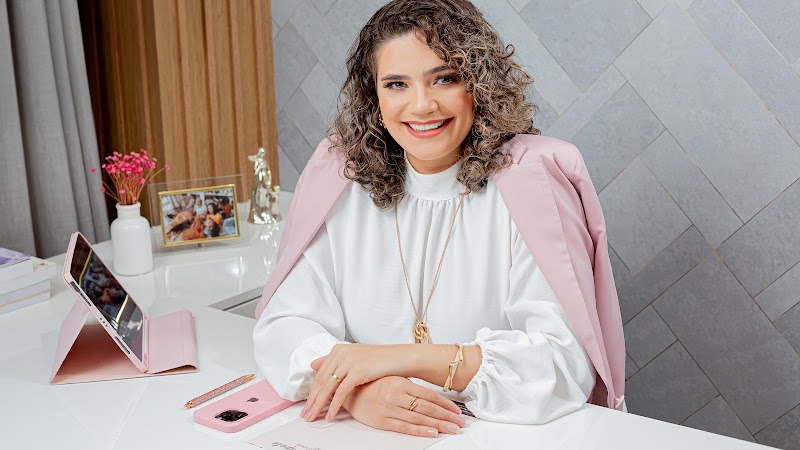Danielle Papote Nutricionista em Saúde da Mulher, Gestante e Materno-Infantil
