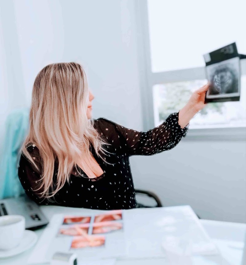 Dentista na Trindade - Dra. Larissa Peron Krause - Florianópolis - foto 5