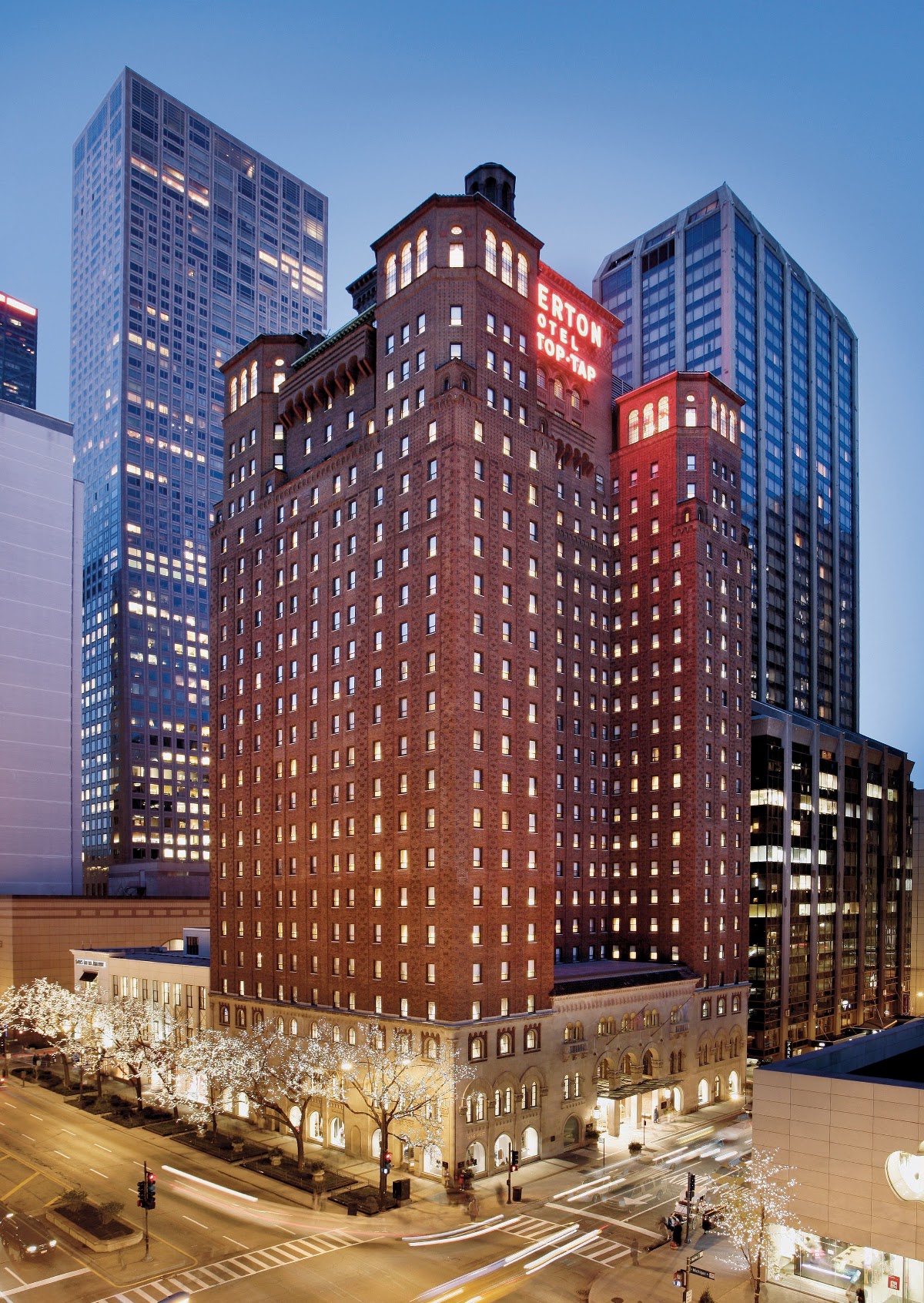 Warwick Allerton Chicago, dog-friendly hotel in Chicago