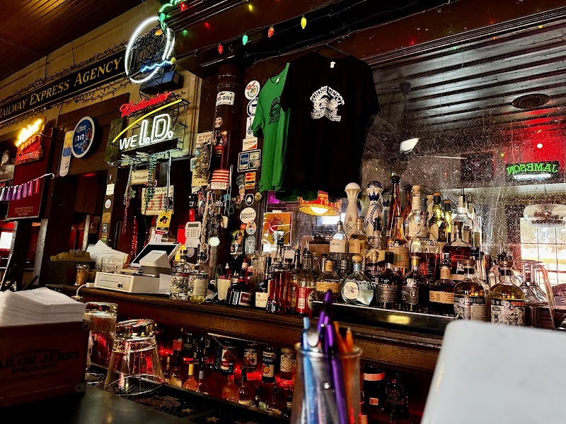 Donn's Depot photo 1