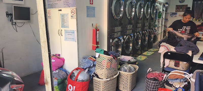 Pat's Laundry Shop