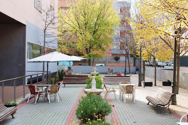 Residencia VITALIA HOME — Av. de María Moliner, 7, 28919 Leganés, Madrid, España