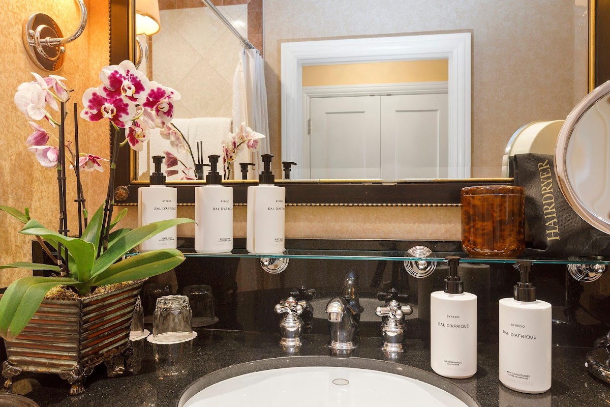 InterContinental Mark Hopkins, dog-friendly hotel, photo 2