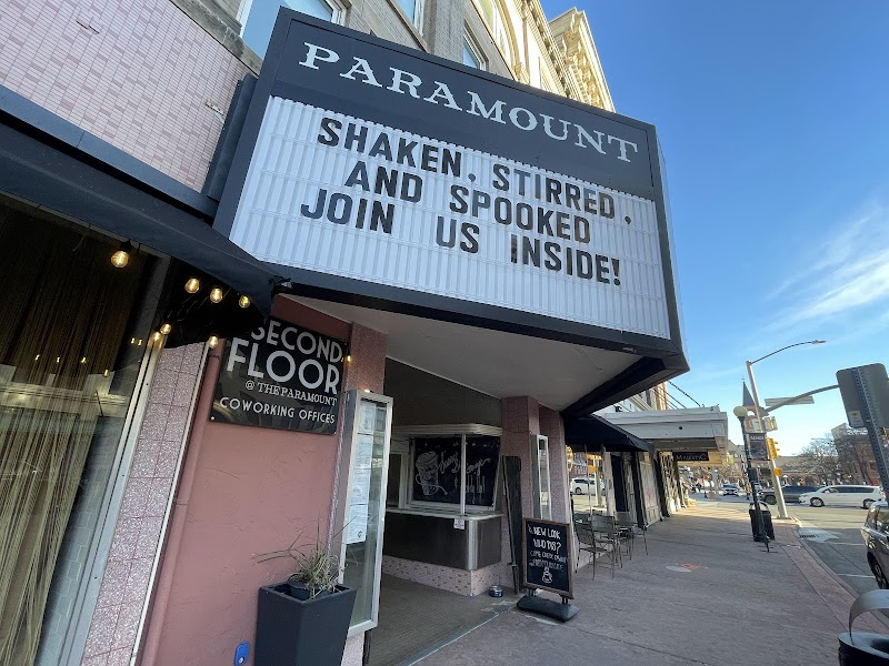 Paramount Cafe photo 4