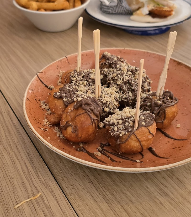 Zeus Street Greek Carlton photo 10