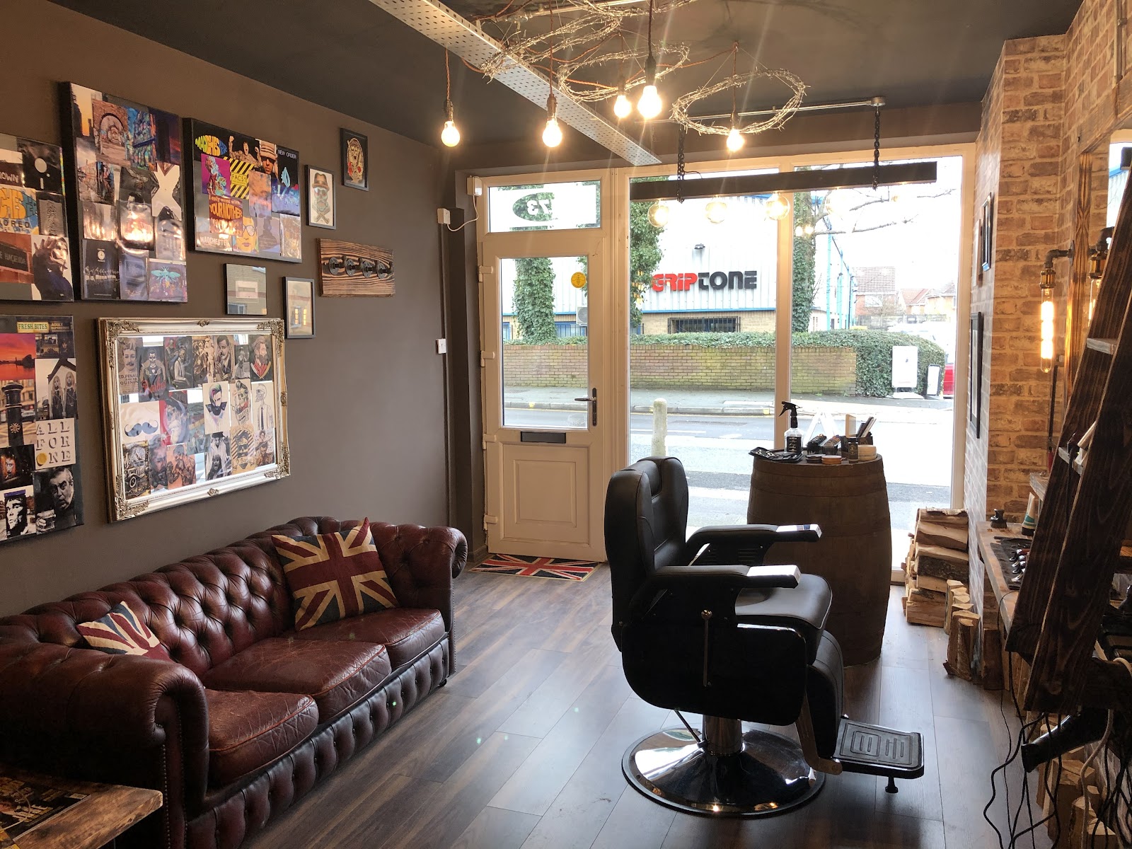 Scoundrels Barbers