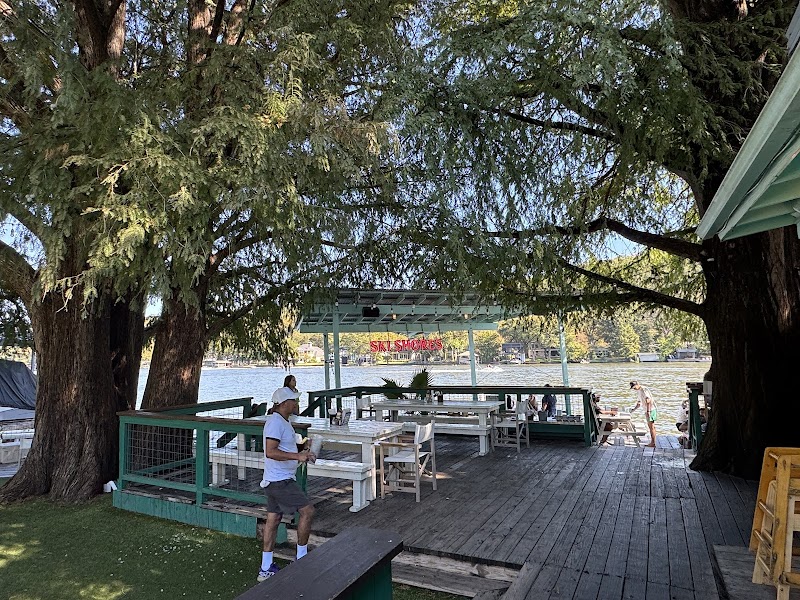 Ski Shores Cafe photo 4