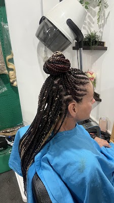 KAYISI EXOTIC DREADS EXTENSIONS AND BRAIDS photo 2