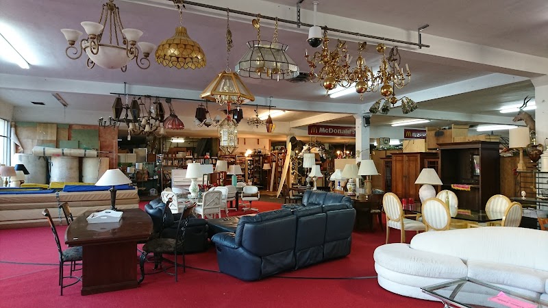 Mission Galleria Antique Shoppe photo 3