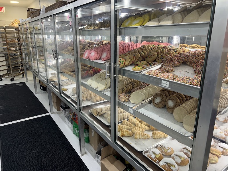 Conchas Cafe Bakery photo 3