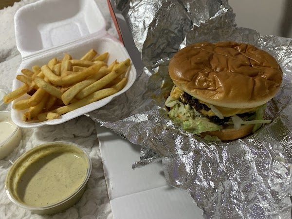 BURGER WORLD exterior