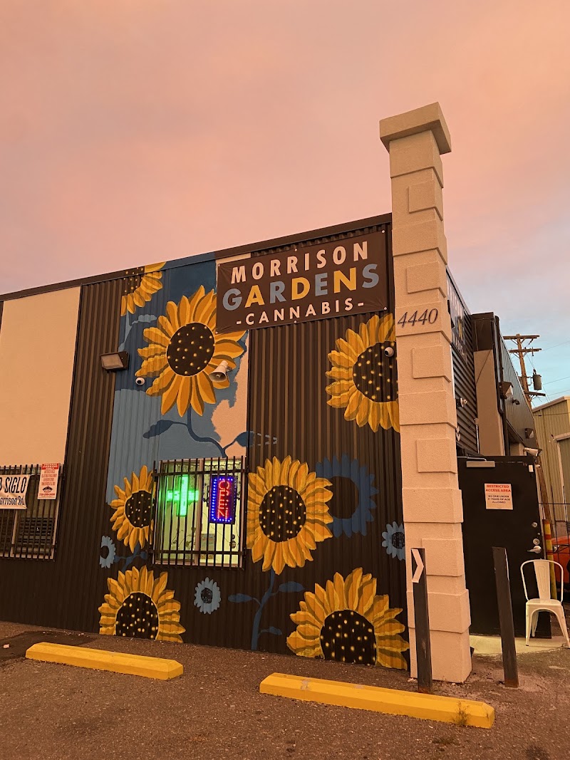 Video tour of Gardens Dispensary Morrison retail environment