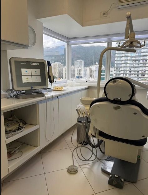 Dra Raquel Lotti Leblon | Ortodontia Invisalign | Bruxismo | Apneia do Sono | Myobrace