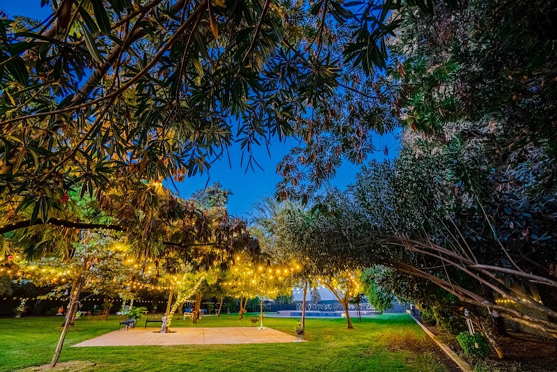 Country Sequoia Gardens