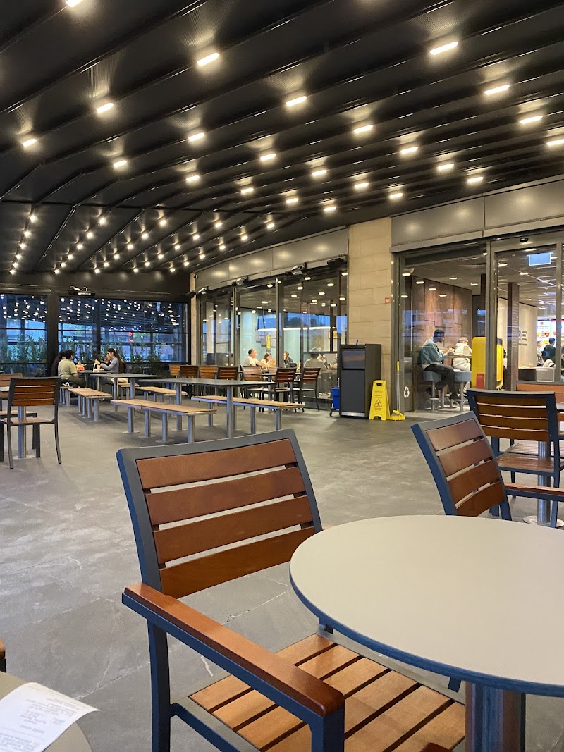 McDonald's Mahmutbey - Bağcılar Fast Food