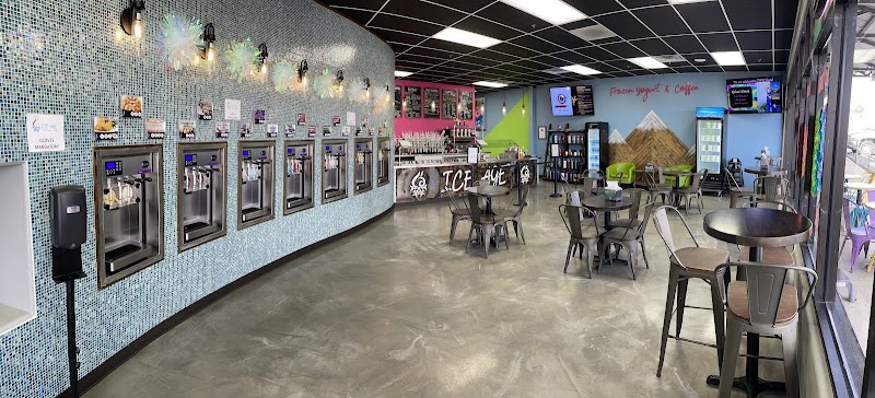 Ice Age Frozen Yogurt & Coffee photo 1
