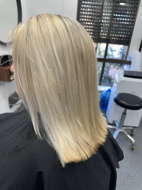 Laura Lambert Hair Artistry photo 1