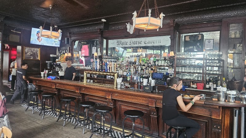 White Horse Tavern photo 5
