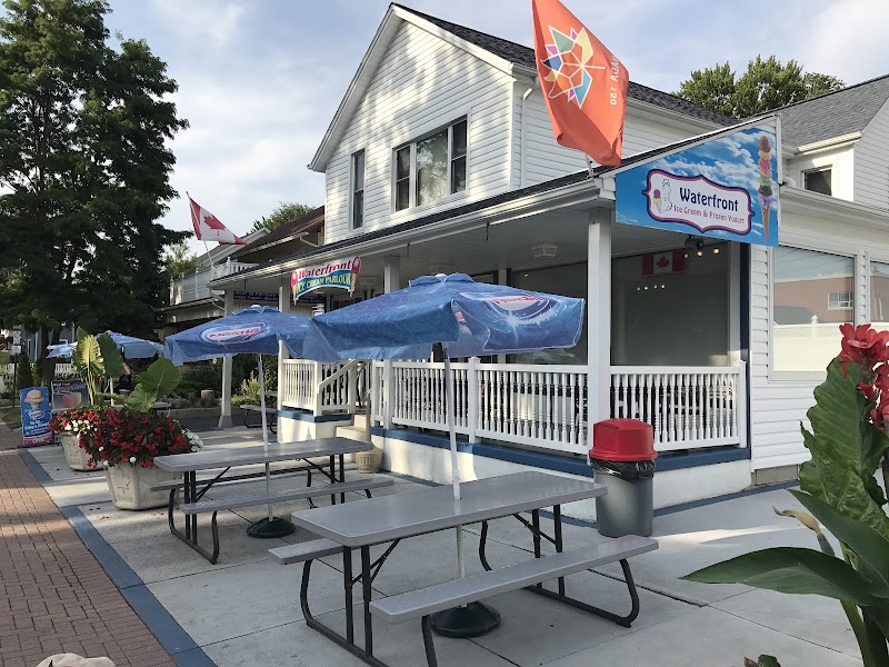 Waterfront Ice Cream & Frozen Yogurt photo 1
