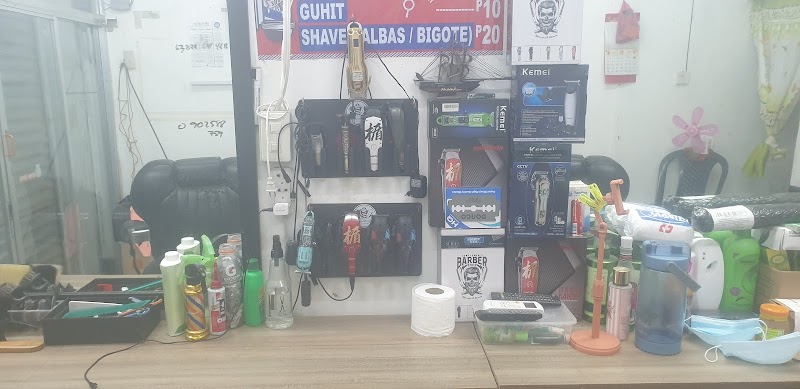 FRIEND'S BARBER SHOP