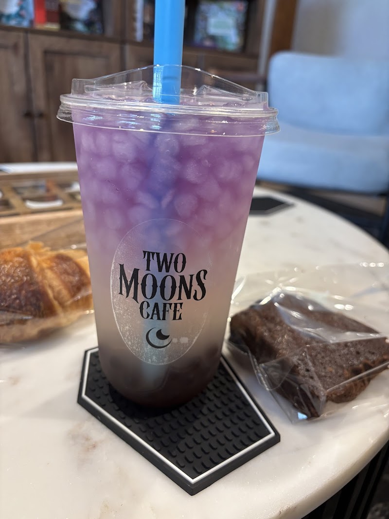 Two Moons Coffee & Curiosities photo 2