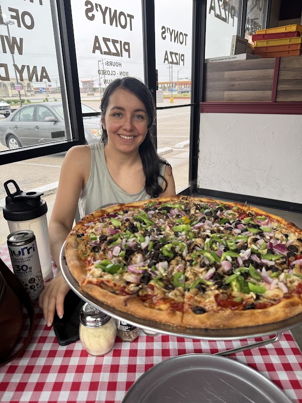 Photo of Tony's Pizza