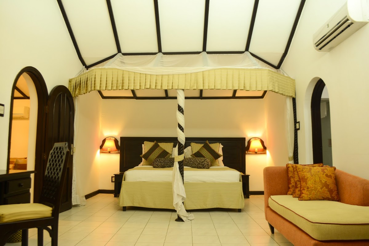 PrideInn Flamingo Beach Resort & Spa