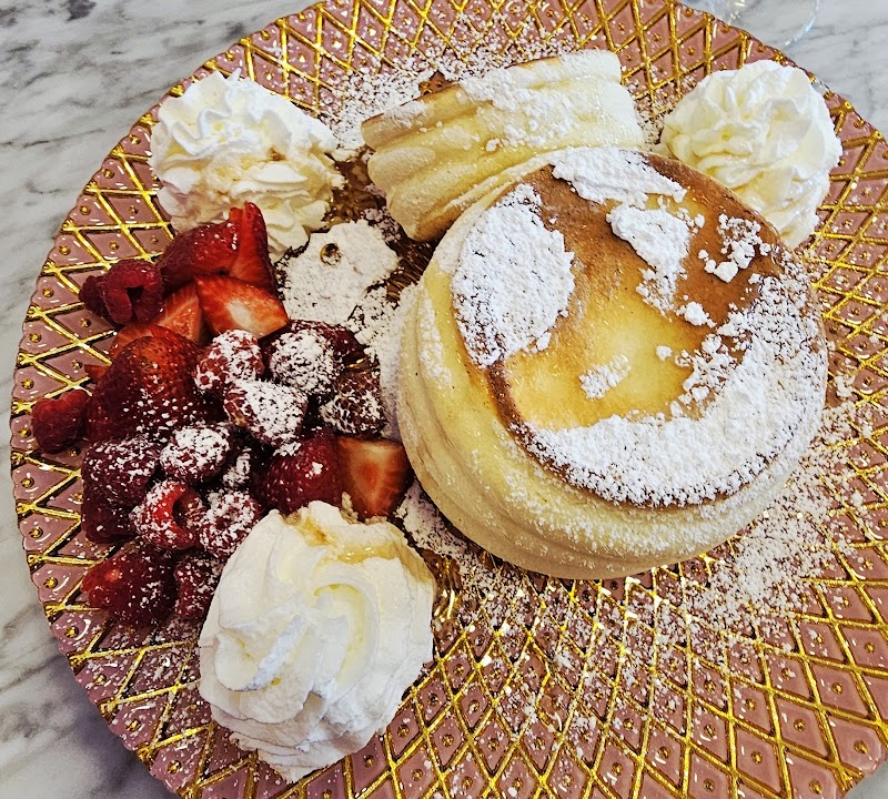 Champagne Poetry Patisserie interior