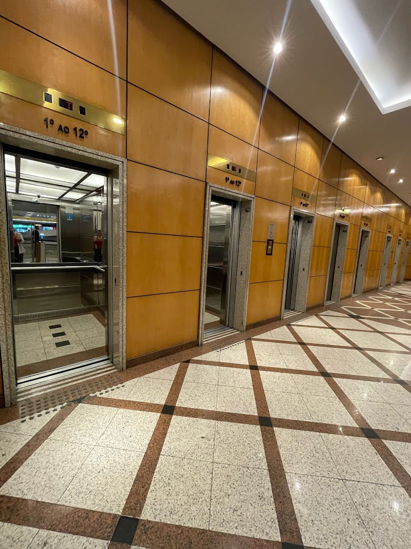 Dra Annelise Ribeiro - foto 2