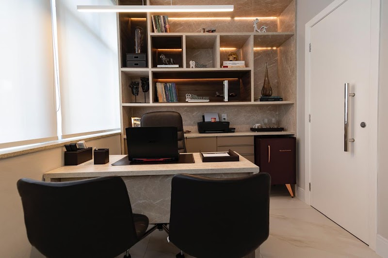 Dra Annelise Ribeiro - foto 4