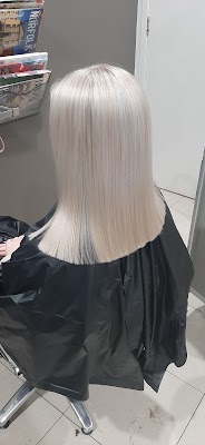 Snippets by Janine -Hairdresser