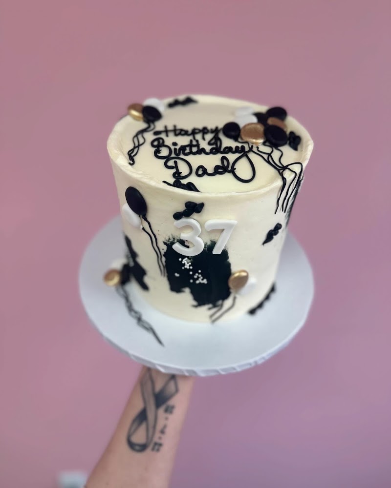 Cs Mad Batter Cakery photo 4