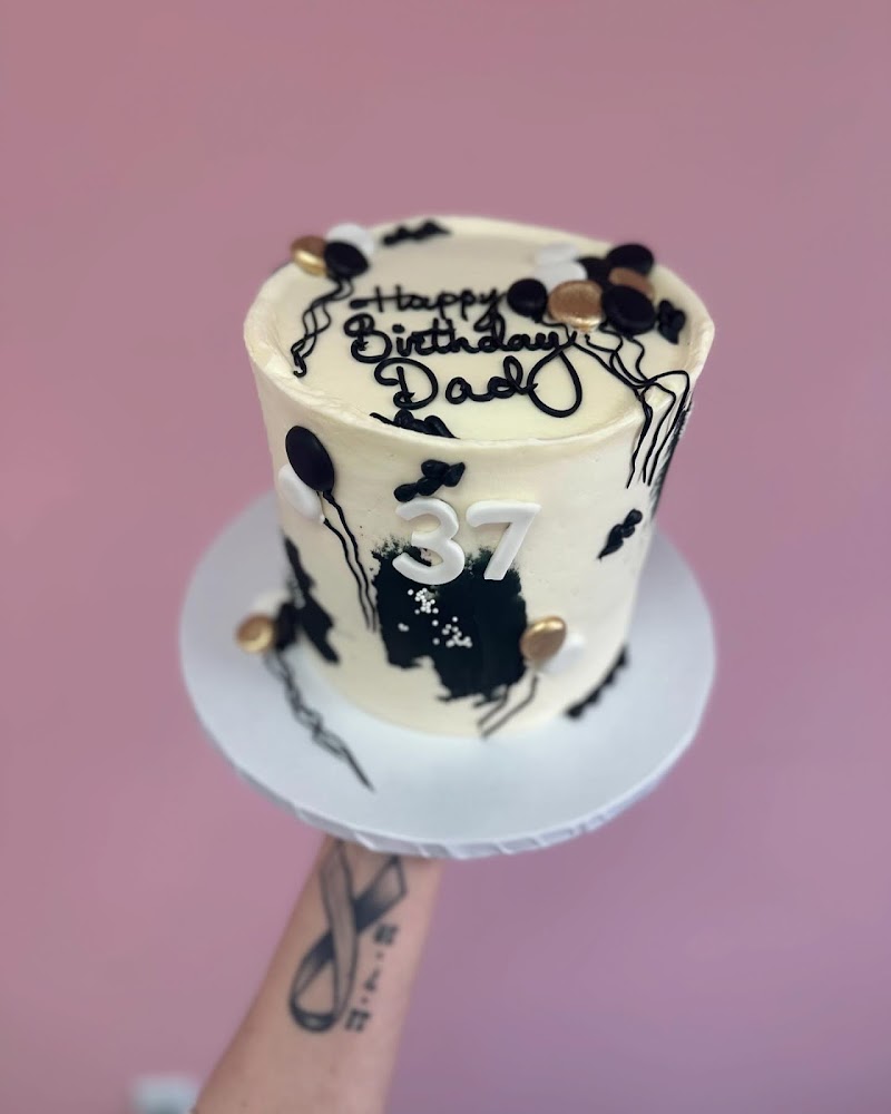 Cs Mad Batter Cakery photo 4