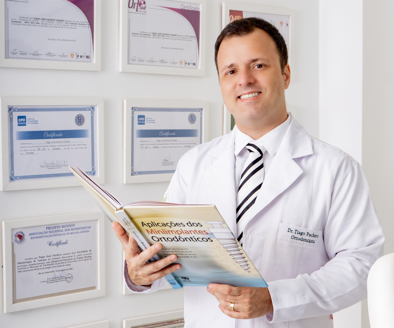 Dr. Tiago Pacheco | Ortodontista| Natal - RN | Aparelhos Transparentes