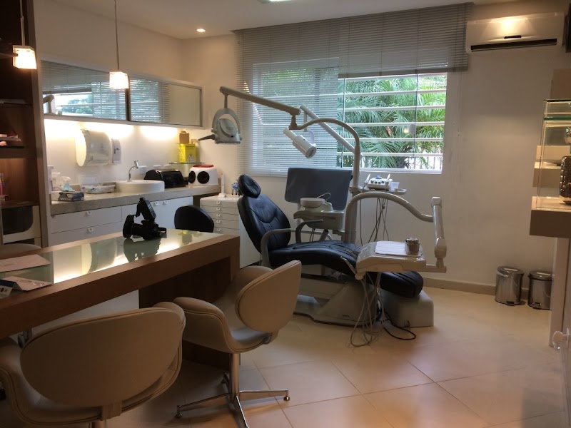 Dra. Kwan Pei Ying - Clinica geral e Endodontia - foto 2